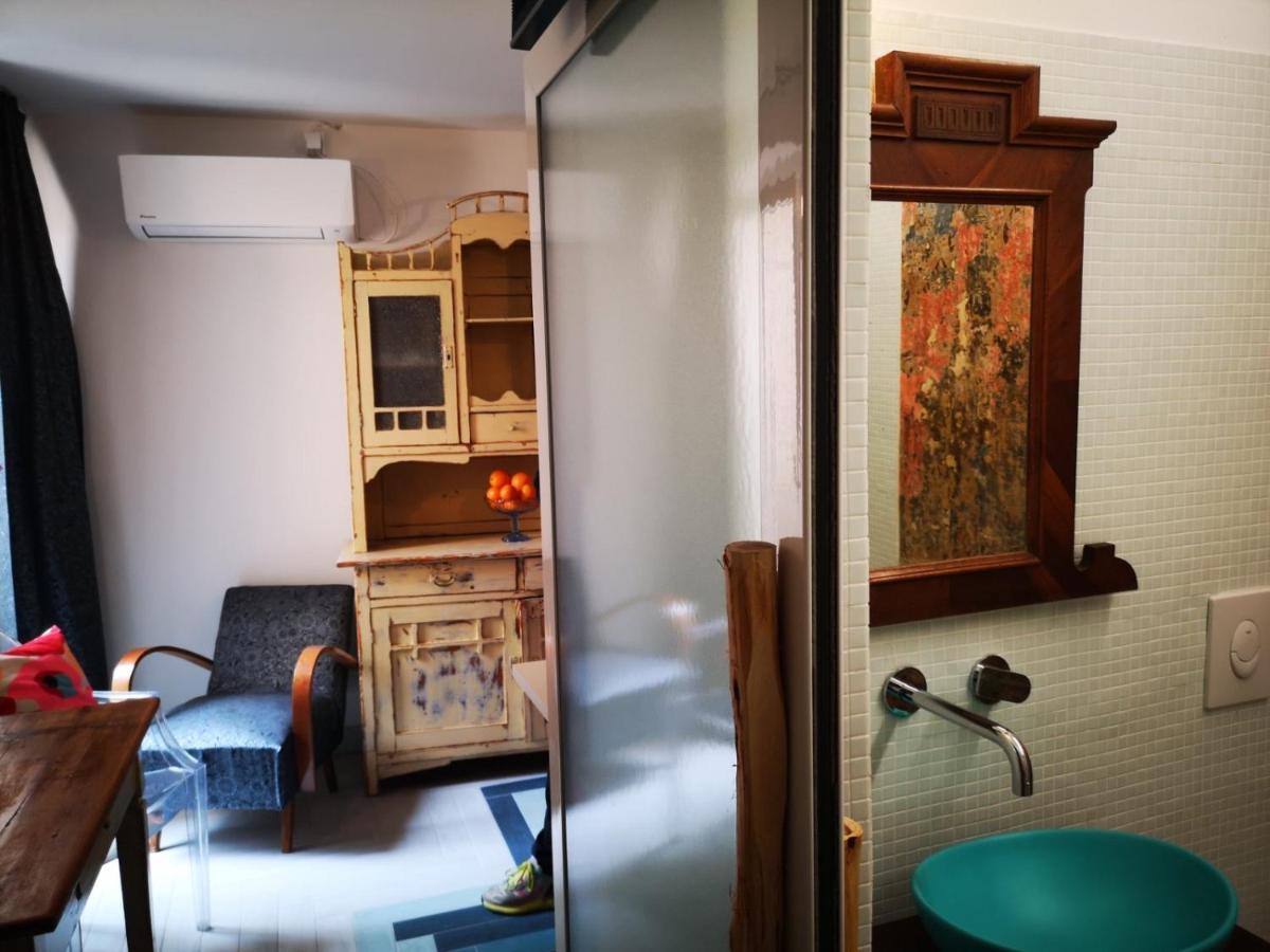 Cres B Studio Apartman Kültér fotó