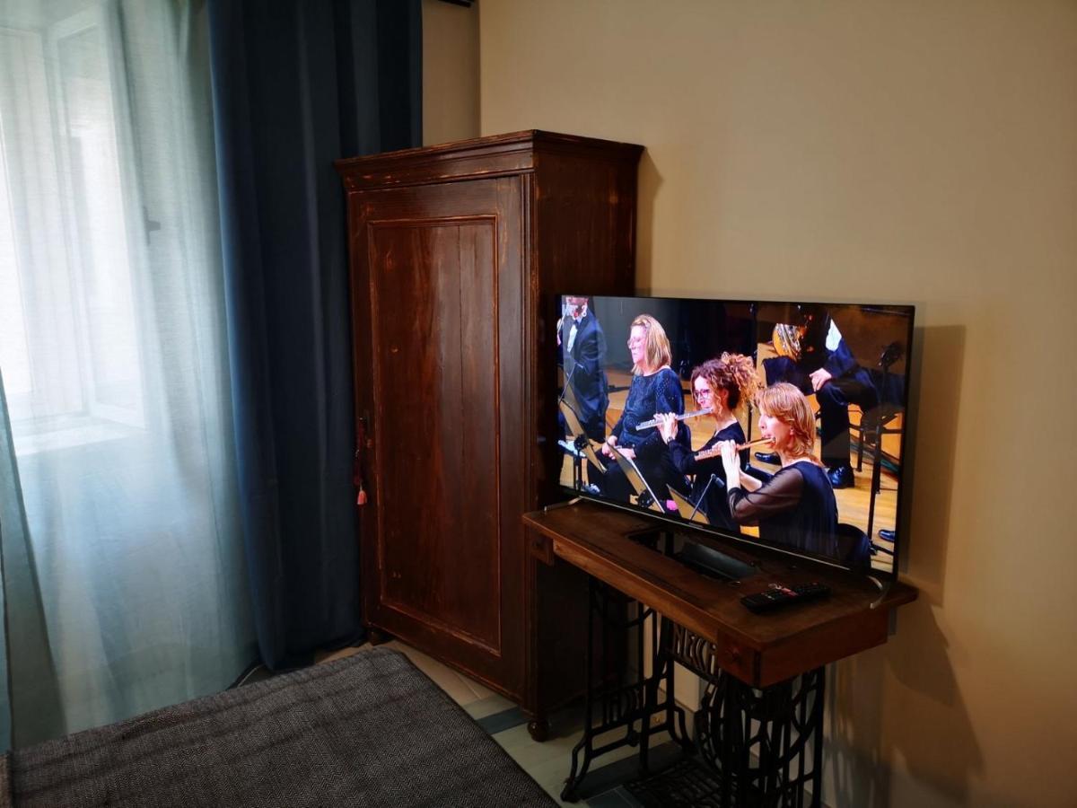 Cres B Studio Apartman Kültér fotó